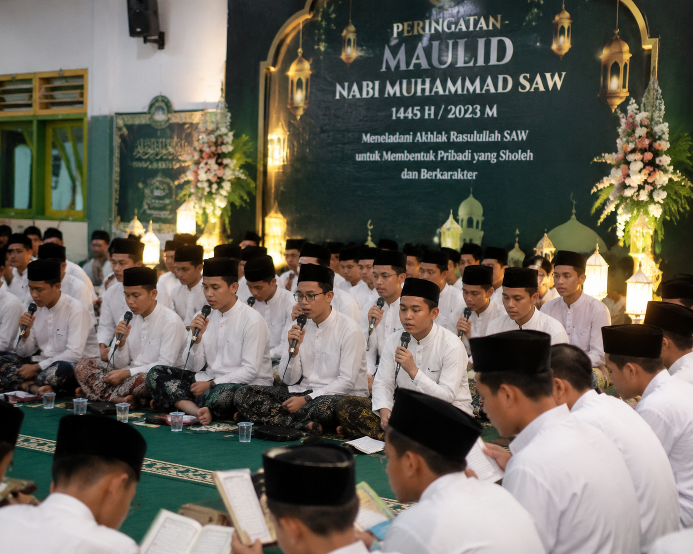 Memperingati Maulid Nabi Muhammad SAW